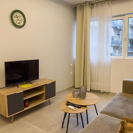 Contemporary & Spacious Renovated Apartment, Dt Syntagma, /Touristic Area 雅典 外观 照片