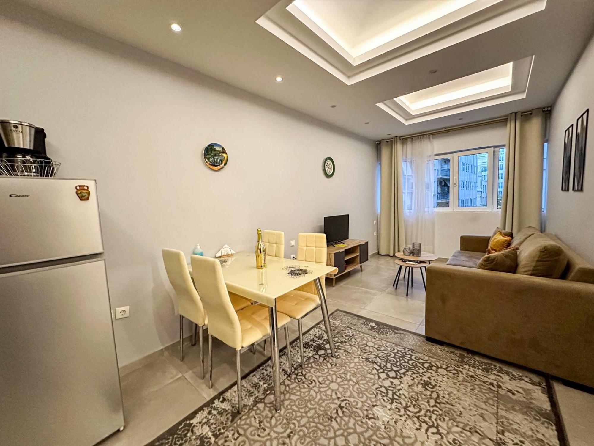 Contemporary & Spacious Renovated Apartment, Dt Syntagma, /Touristic Area 雅典 外观 照片